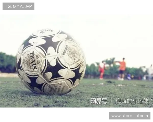 足球星辉映饰品世界 点亮你我热爱足球的心